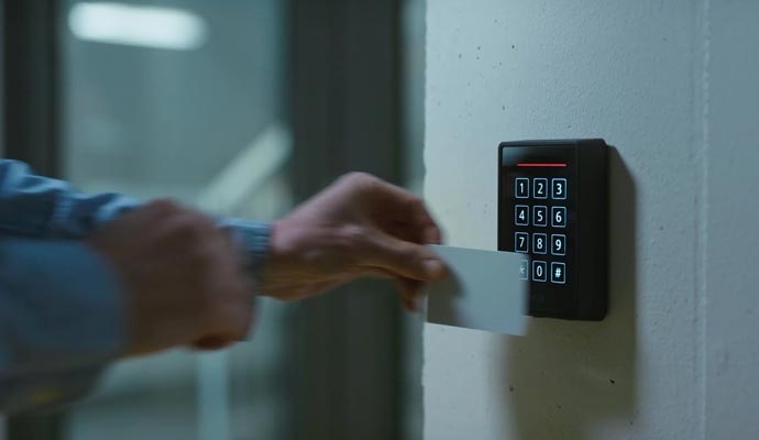 Access control reader with keypad