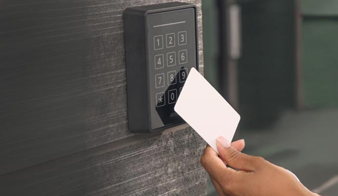 Smart key card reader for secure entry
